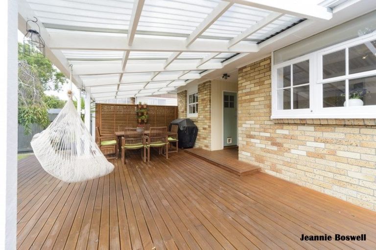 Photo of property in 58 Newcastle Street, Hokowhitu, Palmerston North, 4410