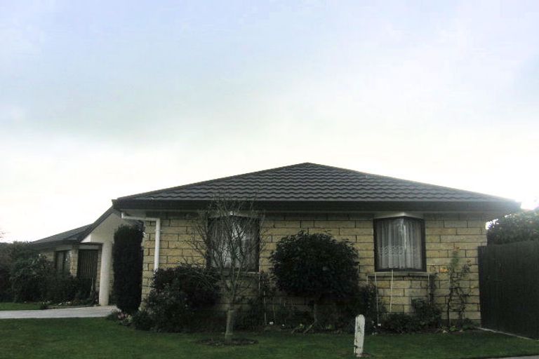 Photo of property in 3 Olive Grove, Highbury, Palmerston North, 4412