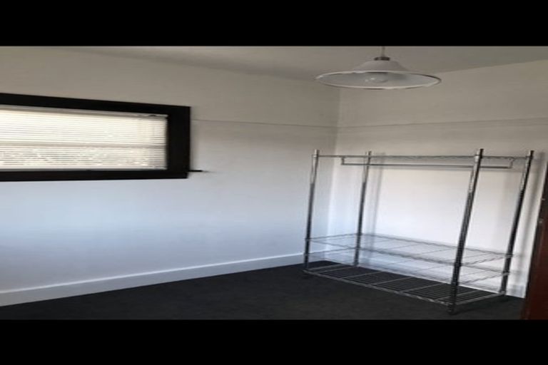 Photo of property in 216 Riccarton Road, Riccarton, Christchurch, 8041