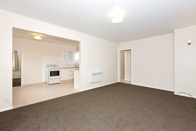 Photo of property in 5 Julian Place, Otara, Auckland, 2023