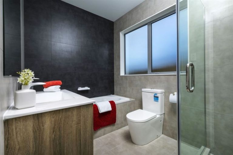 Photo of property in 39 Fruitlands Road, Kumeu, 0810