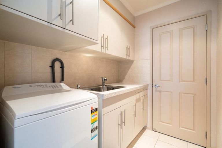 Photo of property in 9 Waiora Place, Pyes Pa, Tauranga, 3112