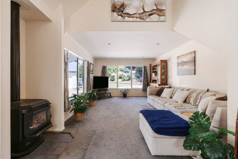 Photo of property in 1 Grasmere Way, Bethlehem, Tauranga, 3110