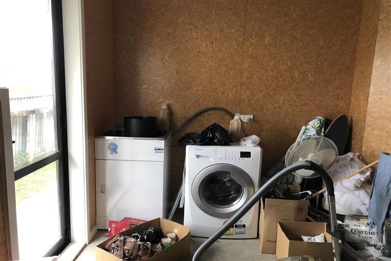 Photo of property in 548 Queen Street East, Levin, 5510