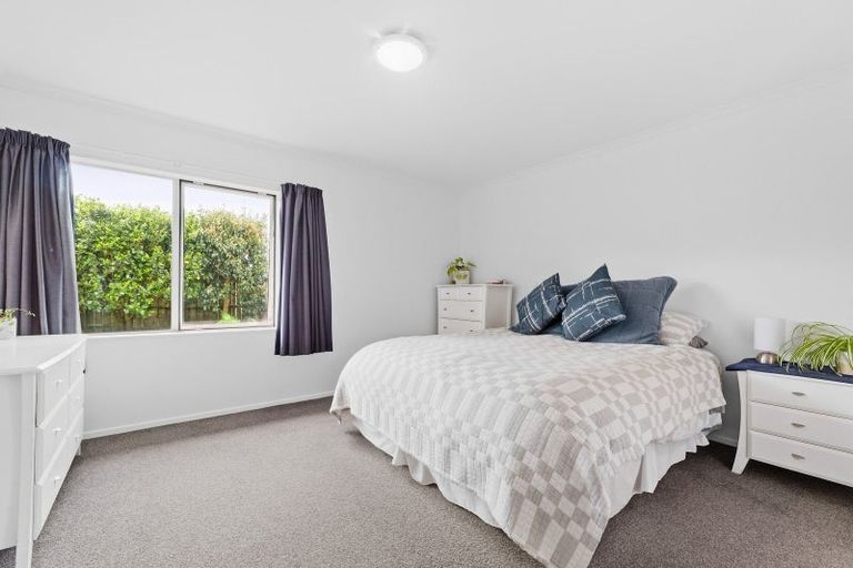 Photo of property in 8 Evergreen Glade, Papamoa Beach, Papamoa, 3118