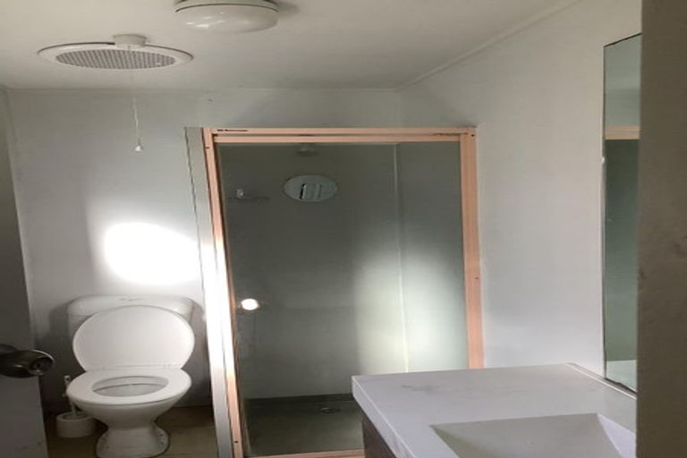 Photo of property in 13 Manning Place, Woolston, Christchurch, 8023