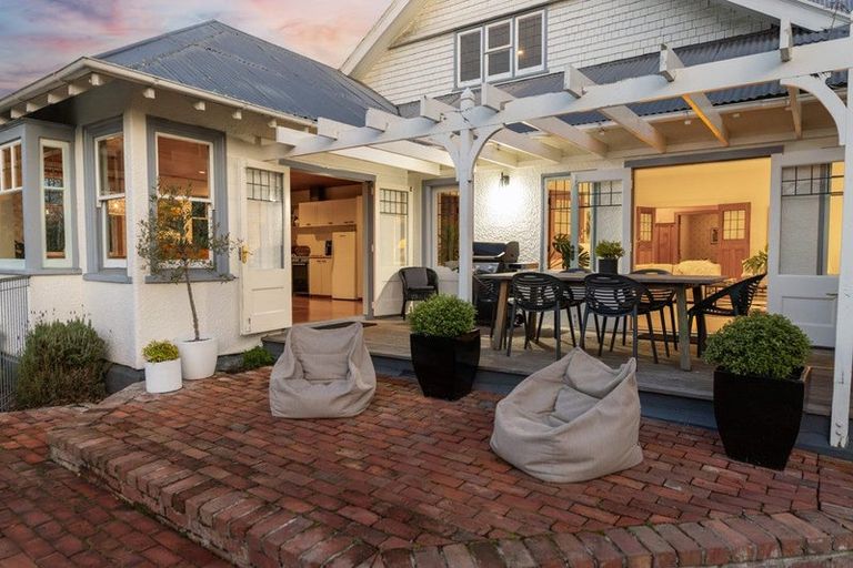 Photo of property in 186 Fendalton Road, Fendalton, Christchurch, 8052