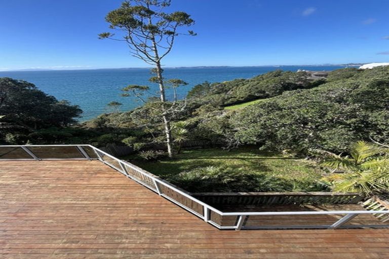 Photo of property in 10 Sykes Avenue, Hatfields Beach, Orewa, 0931