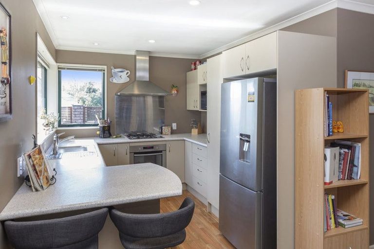 Photo of property in 95 Selwyn Street, Somerfield, Christchurch, 8024