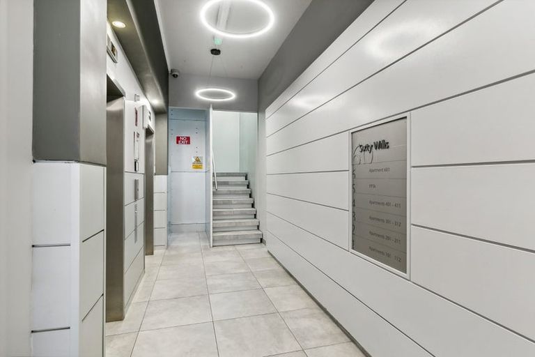 Photo of property in Gerondis Bldg Apartments, 102/60 Willis Street, Wellington Central, Wellington, 6011