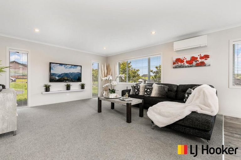 Photo of property in 12 Harriet Johnston Drive, Pokeno, 2402