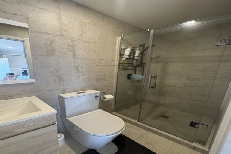 Photo of property in 35a Sealy Road, Torbay, Auckland, 0630