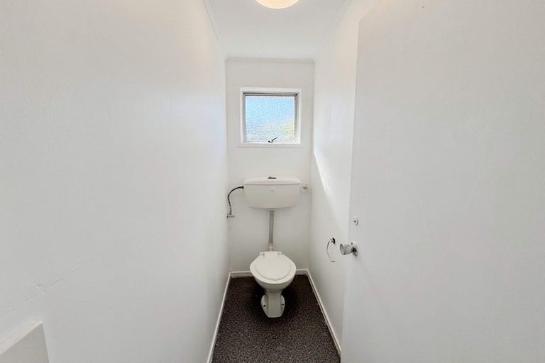 Photo of property in 38 Chislehurst Street, Henderson, Auckland, 0612