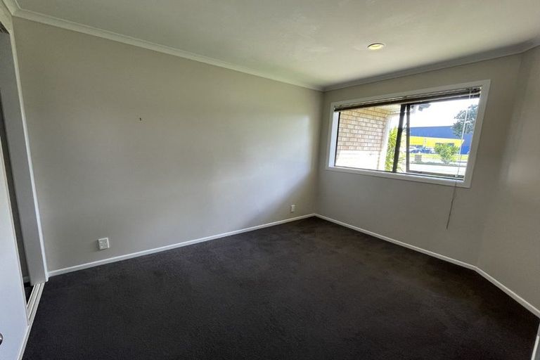 Photo of property in 4 Moravale Lane, Flat Bush, Auckland, 2016