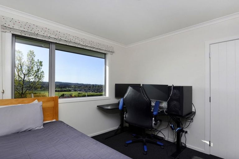 Photo of property in 18 Katania Heights, Brightwater, 7022