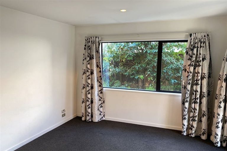 Photo of property in 82 Springfield Road, St Albans, Christchurch, 8014