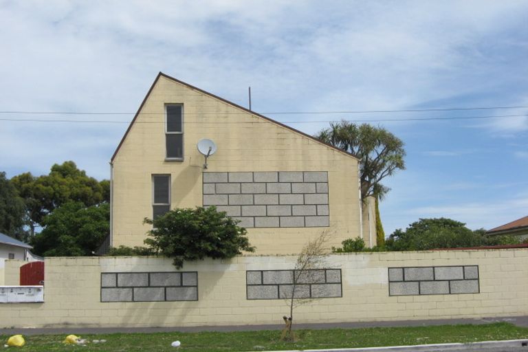 Photo of property in 18a Fairfield Avenue, Addington, Christchurch, 8024