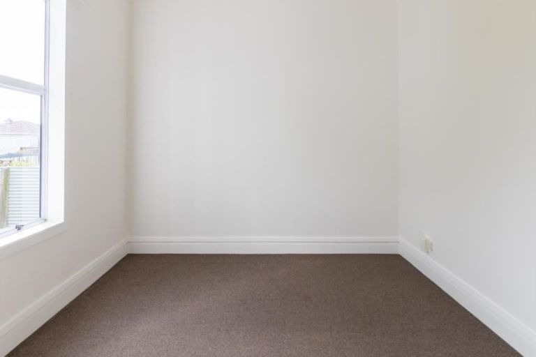 Photo of property in 34 Centre Street, Strathern, Invercargill, 9812