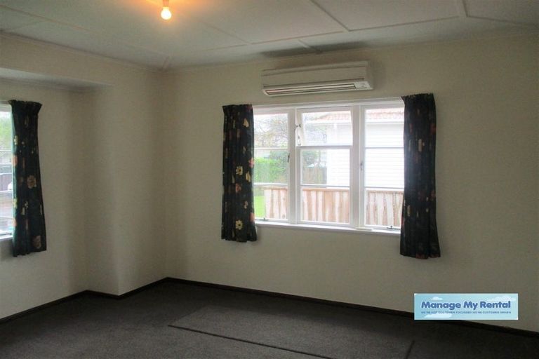 Photo of property in 7 Brown Grove, Fairfield, Lower Hutt, 5011