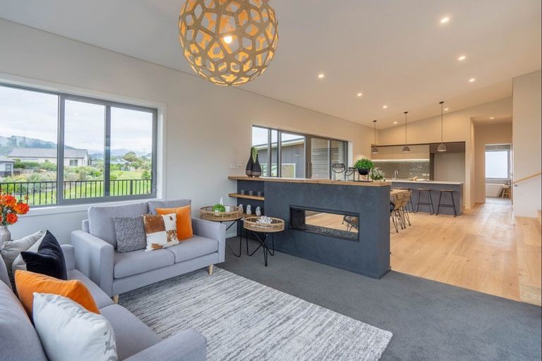 Photo of property in 23 Ferndale Drive, Waikanae, 5036