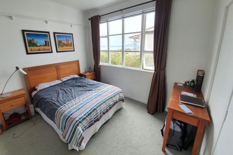 Photo of property in 1a Aberdeen Road, Castor Bay, Auckland, 0620