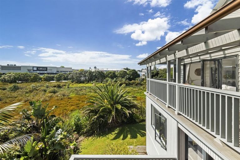 Photo of property in 7 Rangitoto Terrace, Milford, Auckland, 0620