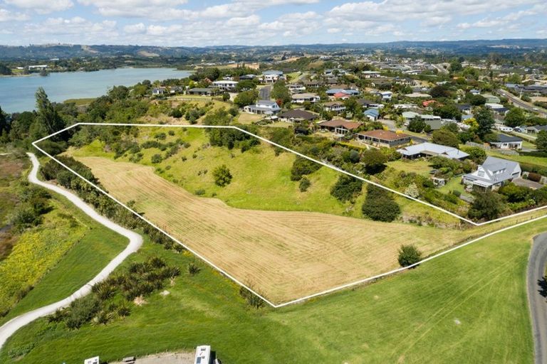 Photo of property in 11 Margaret Drive, Omokoroa, 3114