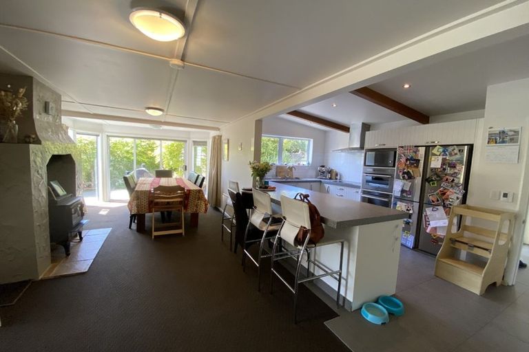 Photo of property in 18 Howard Street, Macandrew Bay, Dunedin, 9014