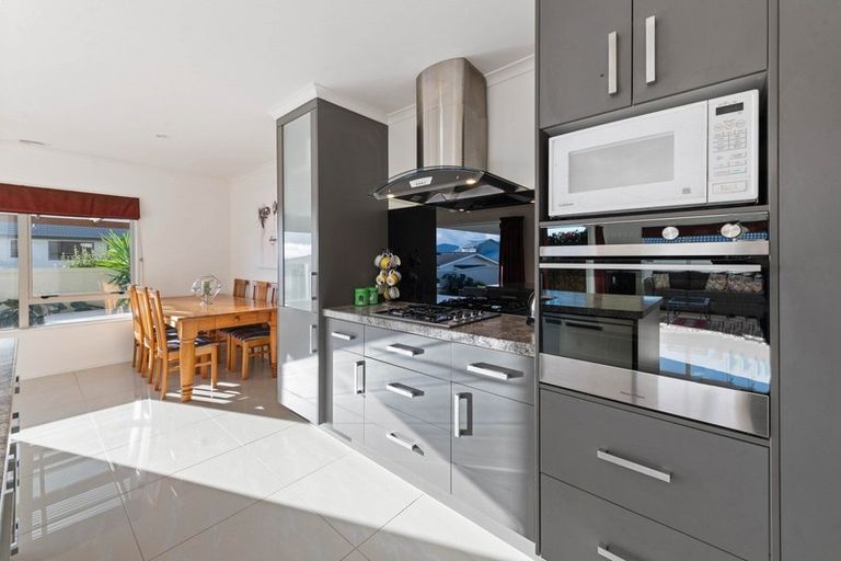 Photo of property in 96 Basley Road, Owhata, Rotorua, 3010