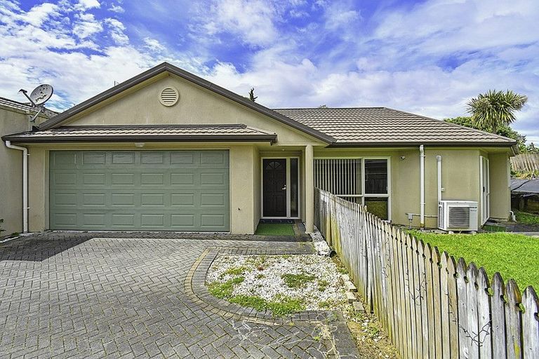 Photo of property in 3/8 Saints Court, Manurewa, Auckland, 2102