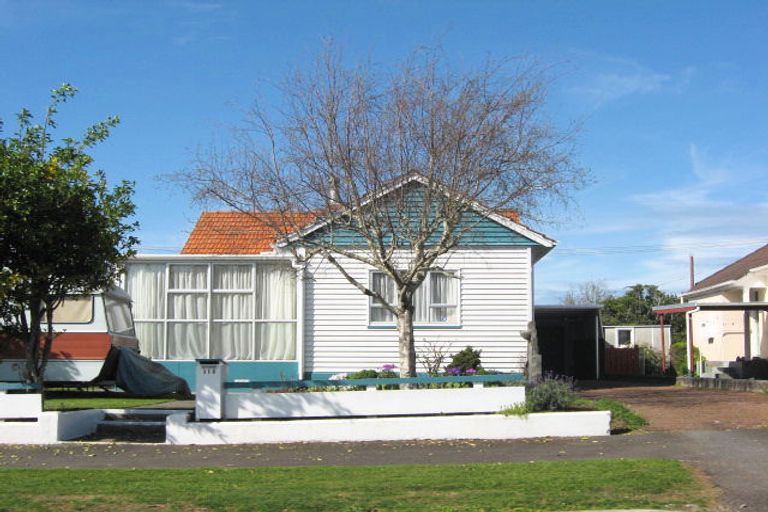 Photo of property in 115 Brooklands Road, Brooklands, New Plymouth, 4310