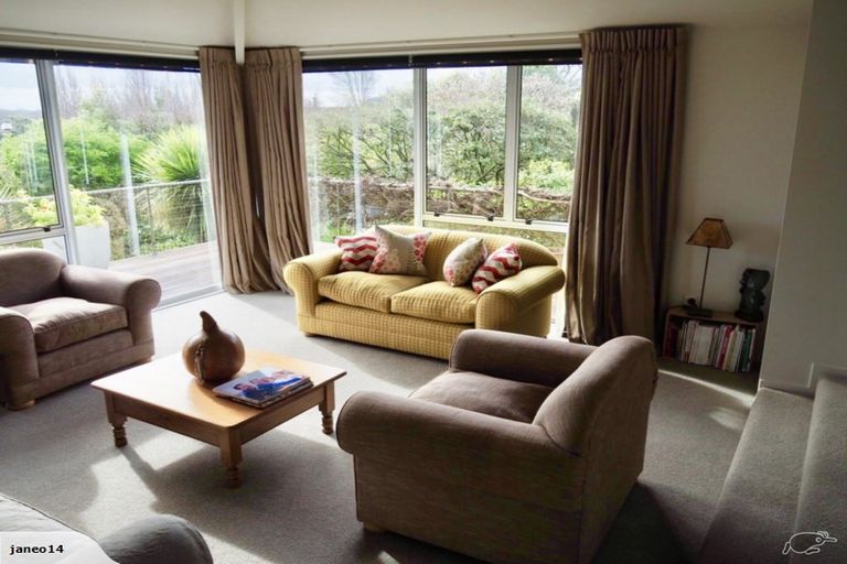 Photo of property in 8 Rhodesvale Terrace, Cashmere, Christchurch, 8022