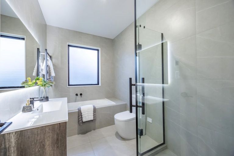 Photo of property in 5 Cutfield Lane, Kumeu, 0810