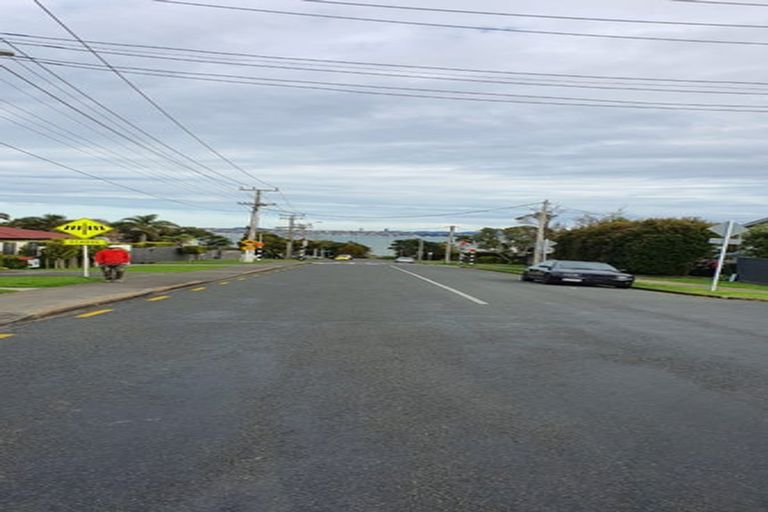 Photo of property in 1/74 Jutland Road, Hauraki, Auckland, 0622