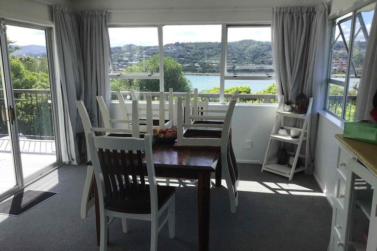 Photo of property in 35 Inlet View, Titahi Bay, Porirua, 5022