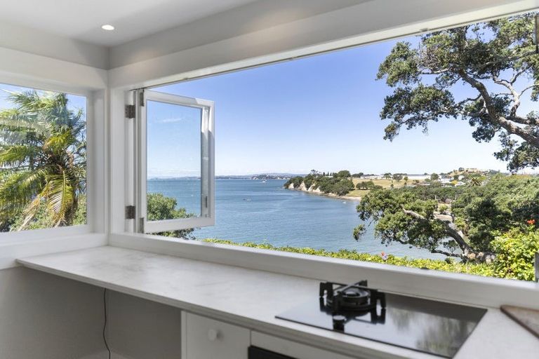 Photo of property in 18 Hamana Street, Narrow Neck, Auckland, 0622