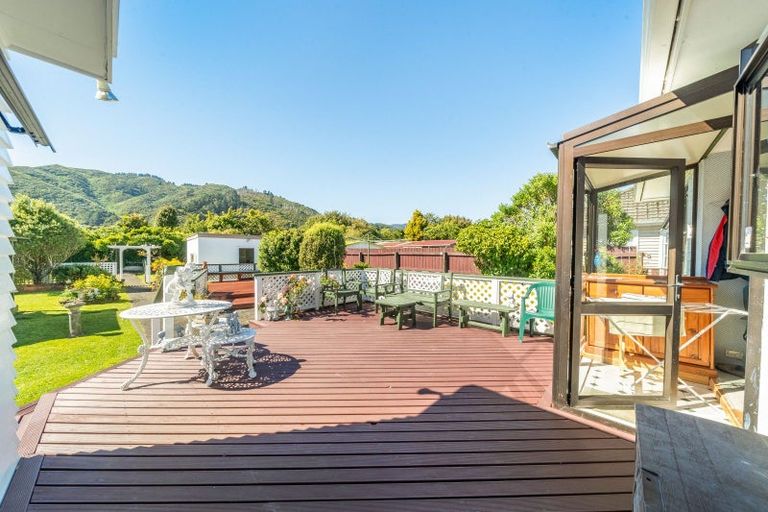 Photo of property in 34 Wellington Road, Wainuiomata, Lower Hutt, 5014
