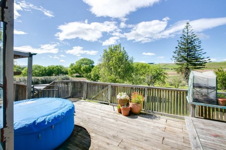 Photo of property in 2269 State Highway 2, Te Hauke, Hastings, 4178