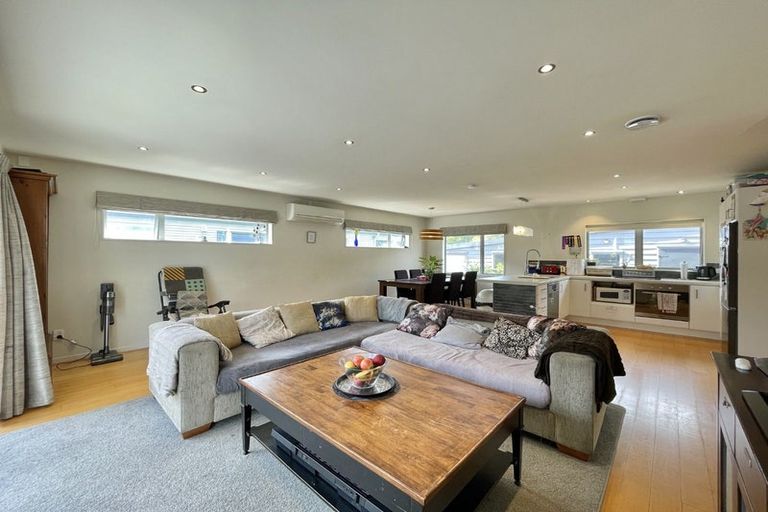 Photo of property in 250a Fergusson Drive, Heretaunga, Upper Hutt, 5018