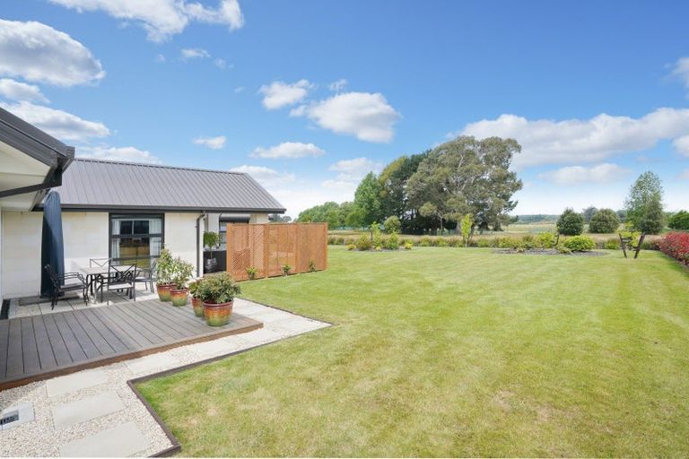 Photo of property in 11 Mara-kai Place, Pegasus, 7612