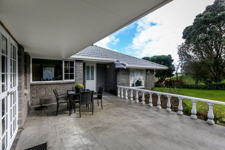 Photo of property in 5 Byron Place, Whalers Gate, New Plymouth, 4310