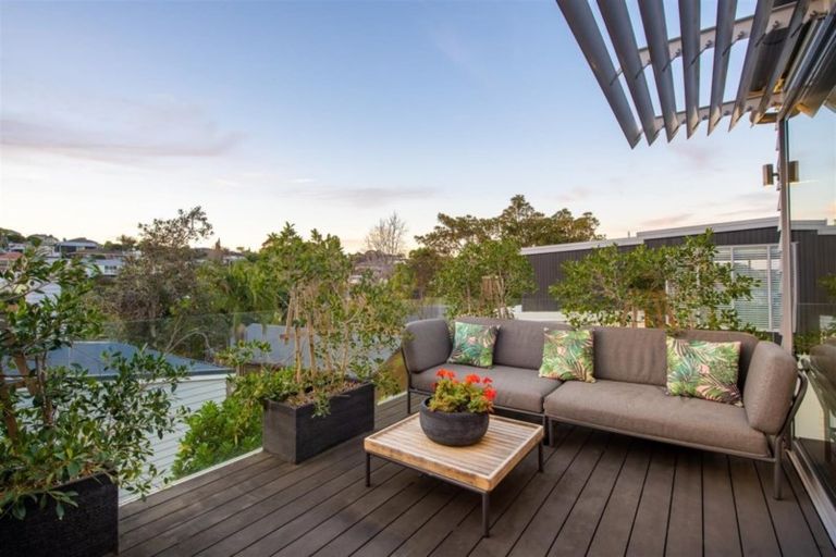 Photo of property in 29 Penzance Road, Mairangi Bay, Auckland, 0630