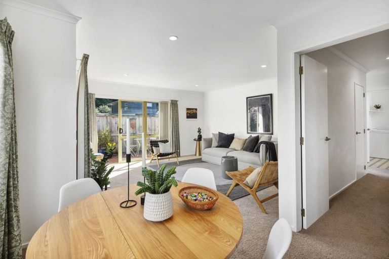 Photo of property in Miramar Villas, 16/3 Byron Street, Miramar, Wellington, 6022