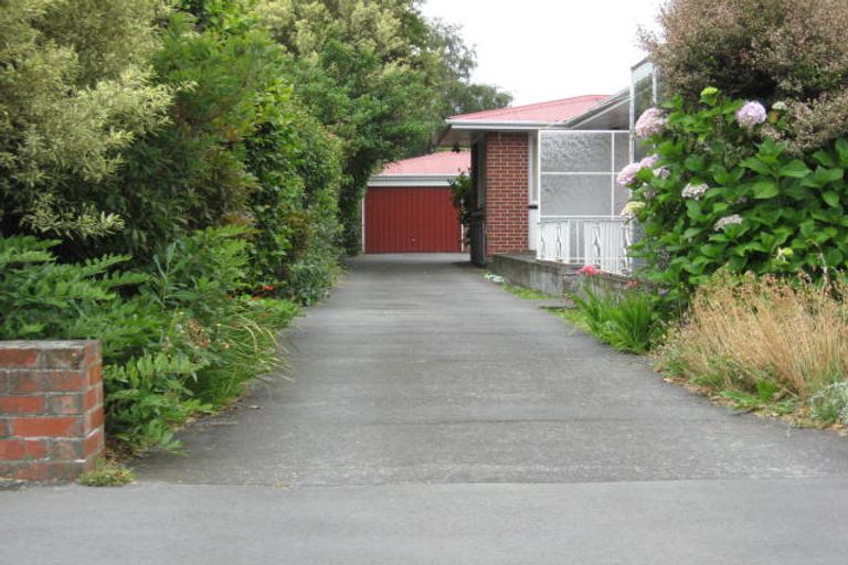 Photo of property in 2/4 Kiltie Street, Upper Riccarton, Christchurch, 8041