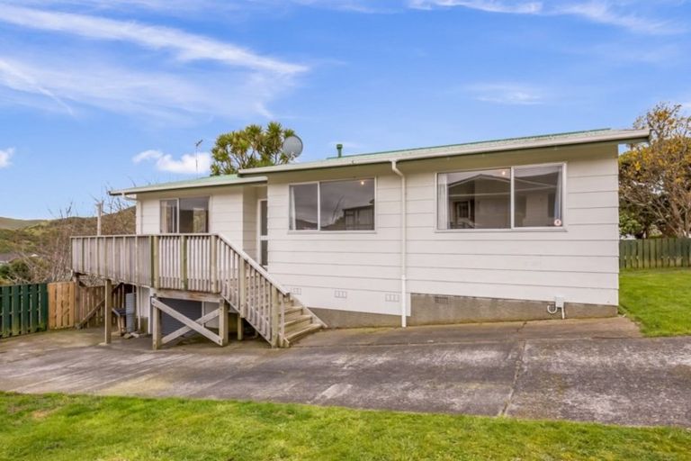 Photo of property in 18 Ilam Grove, Kelson, Lower Hutt, 5010