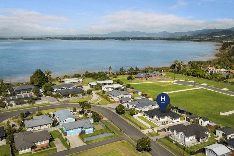 Photo of property in 8 Sandleigh Drive, Athenree, Katikati, 3177