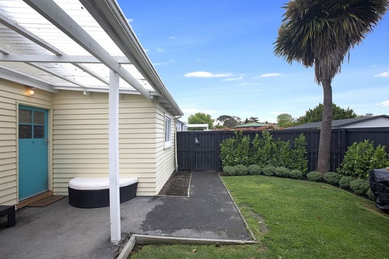 Photo of property in 65 Opawa Road, Waltham, Christchurch, 8023
