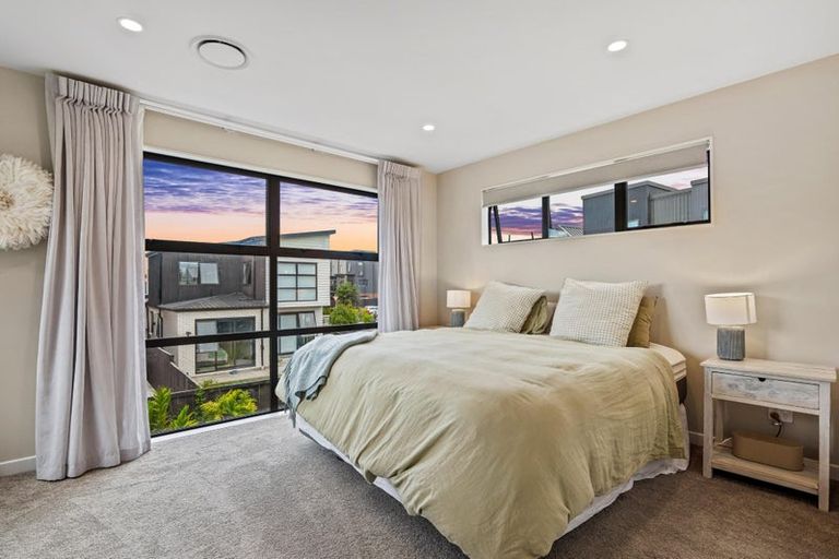 Photo of property in 64 Glidepath Road, Hobsonville, Auckland, 0616