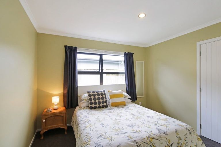 Photo of property in 9 Oxnam Place, Foxton Beach, Foxton, 4815