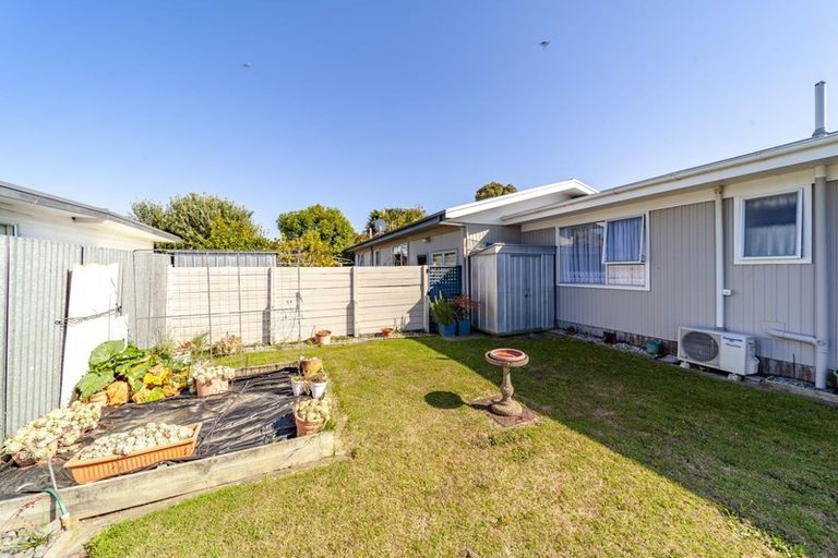 Photo of property in 17 Guildford Street, Tamatea, Napier, 4112